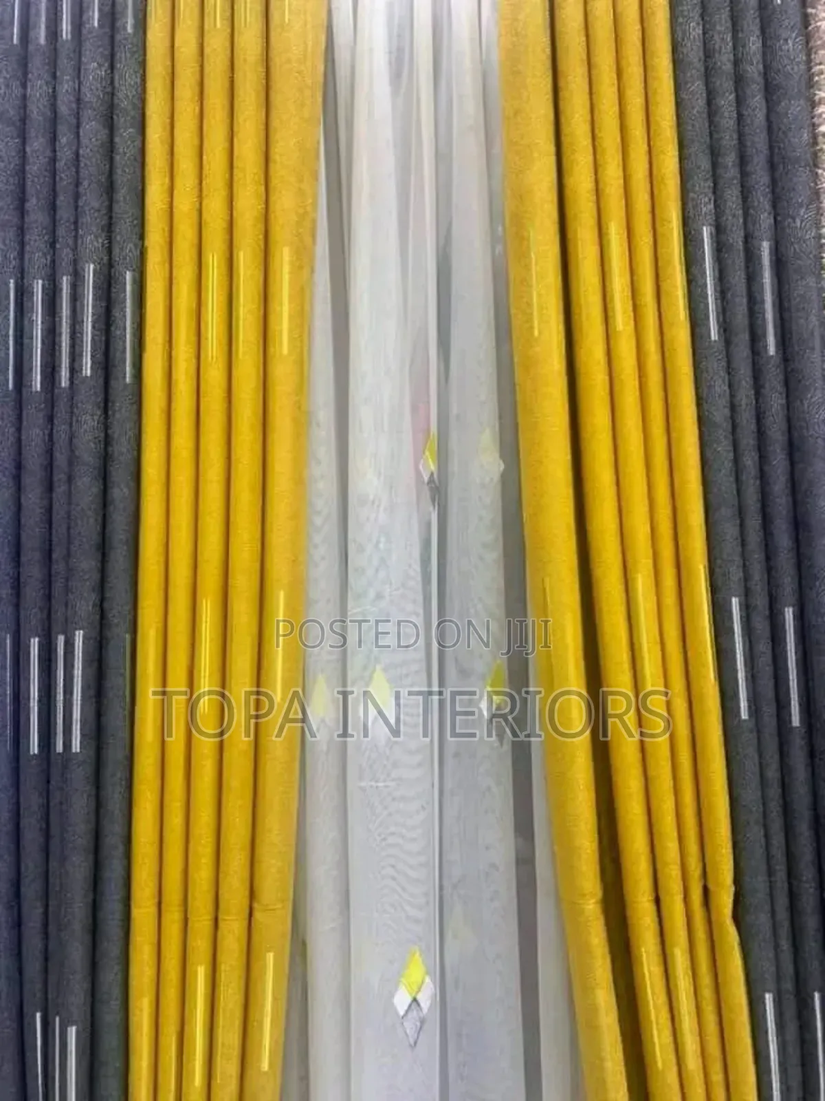 Colour Blending Beautiful Curtains for Living Room
