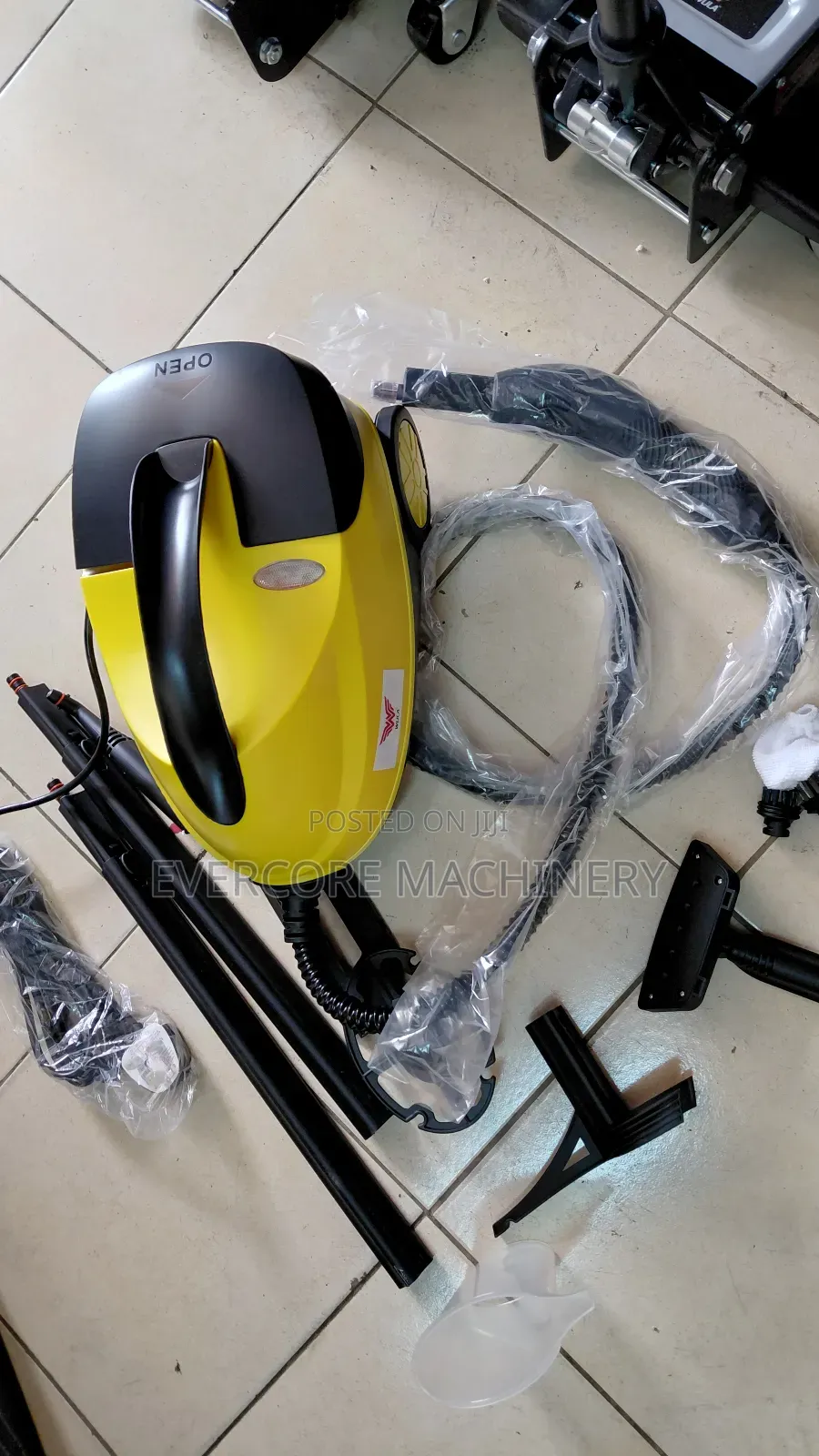 Heay Duty Simple Multi-Purpose Steam Cleaner Machine for Sofas Etc.