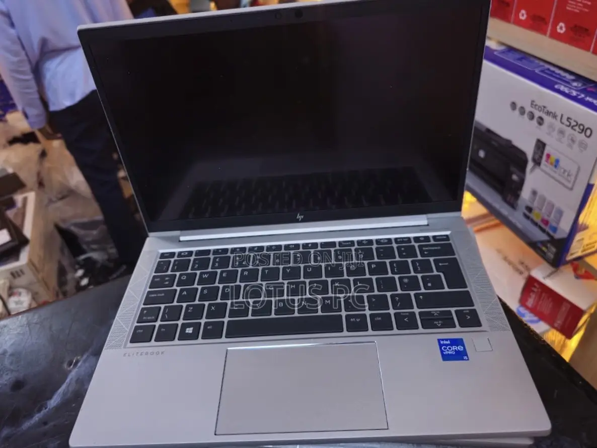 Laptop HP EliteBook 830 G8 8GB Intel Core i5 SSD 256GB