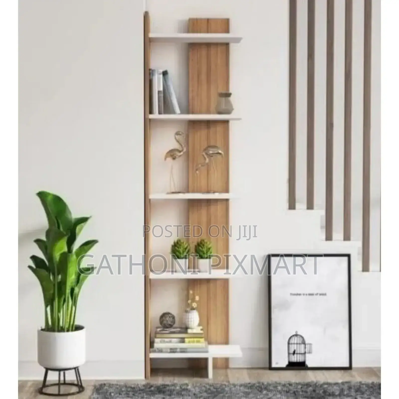 Sly Bookshelf Decor Stand