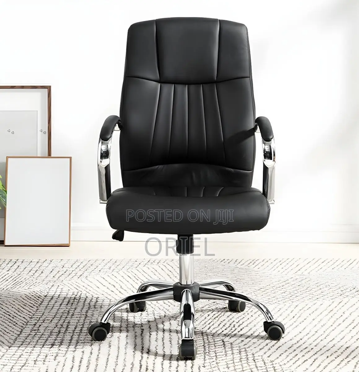Office Chair : Star Base Office High-Back Chair With Padded Arms