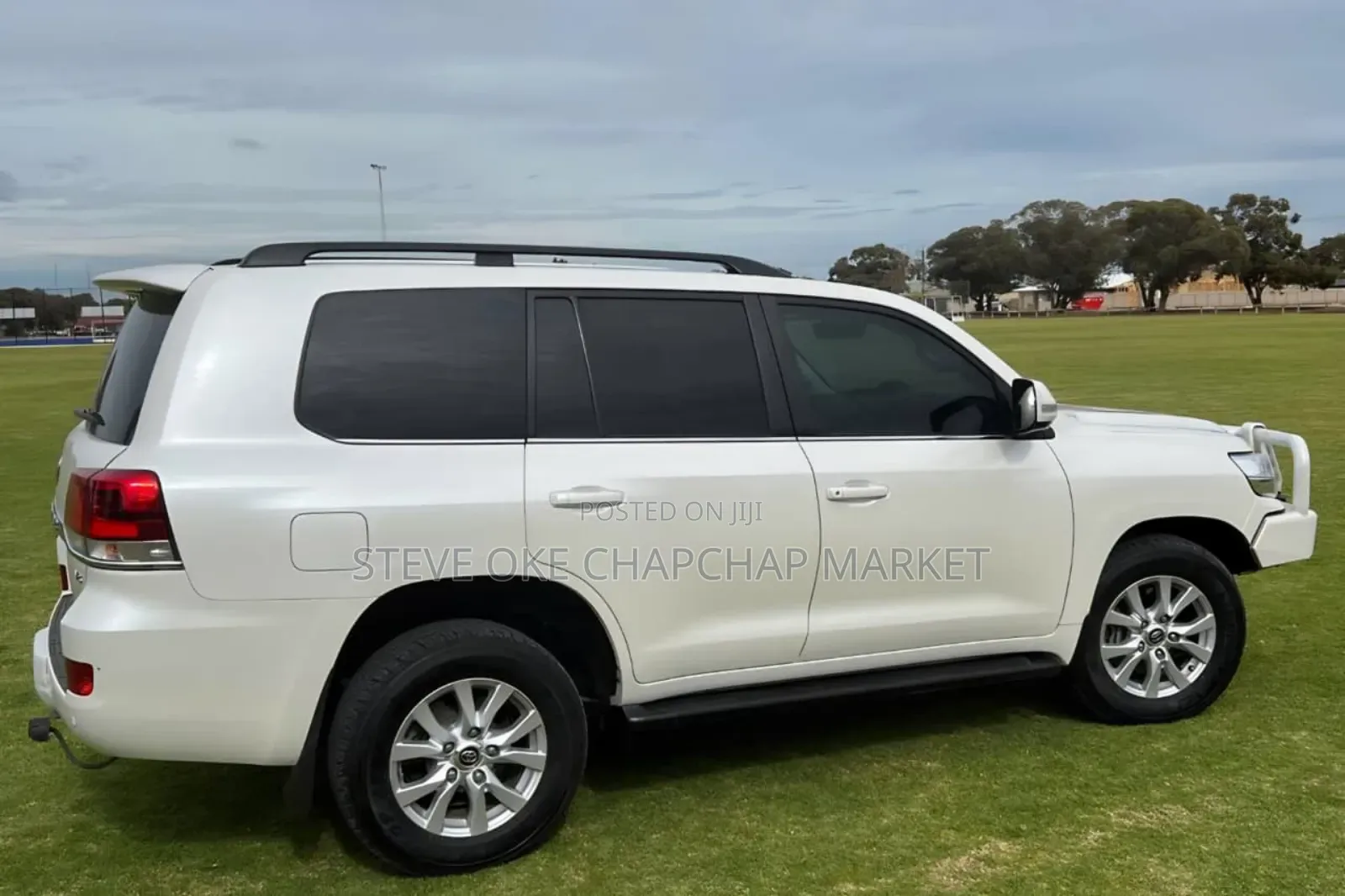 Toyota Land Cruiser 4.5 V8 VXR 2020 White