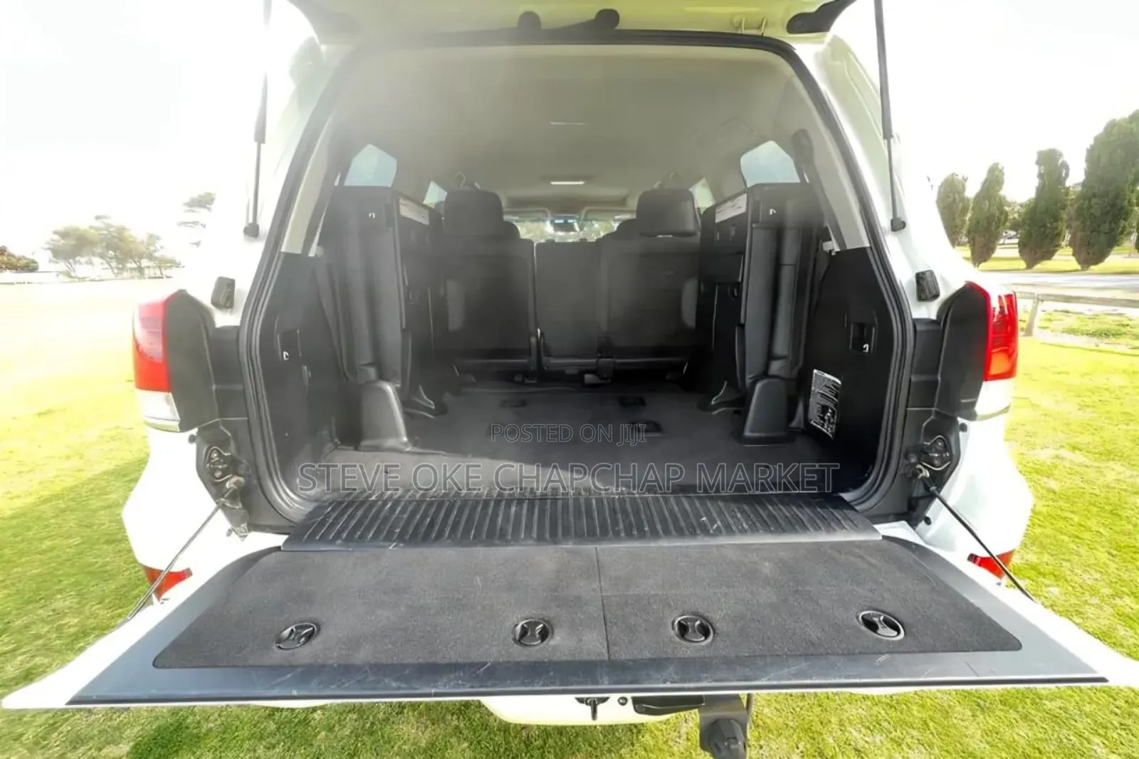 Toyota Land Cruiser 4.5 V8 VXR 2020 White