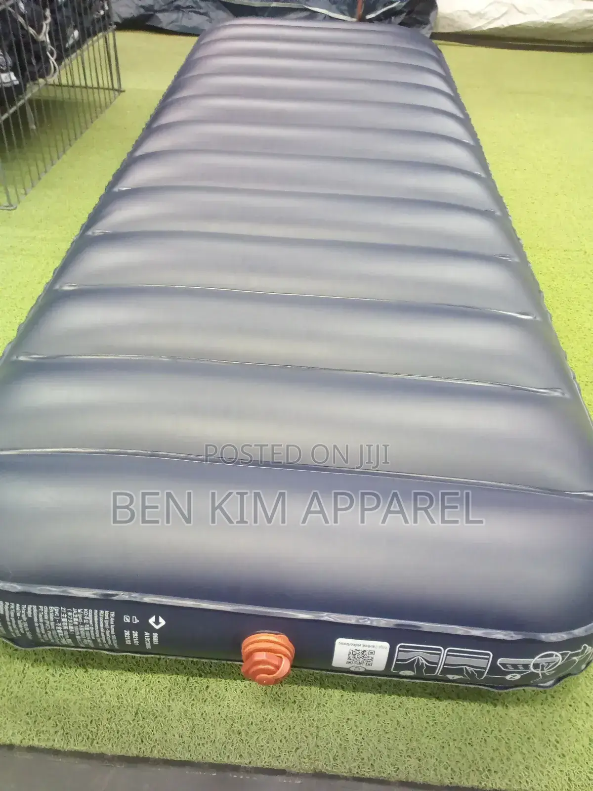 200cms by 70 × 17cm 1 Person Inflatable Camping Mattress 2.5kgs