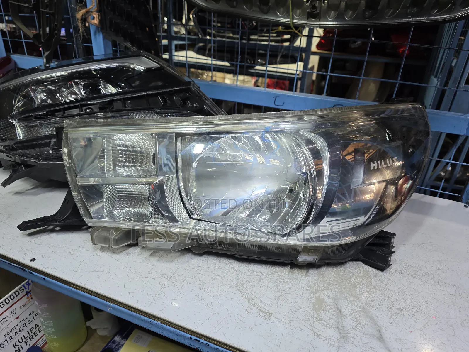 Toyota Hillux Vigo Headlight