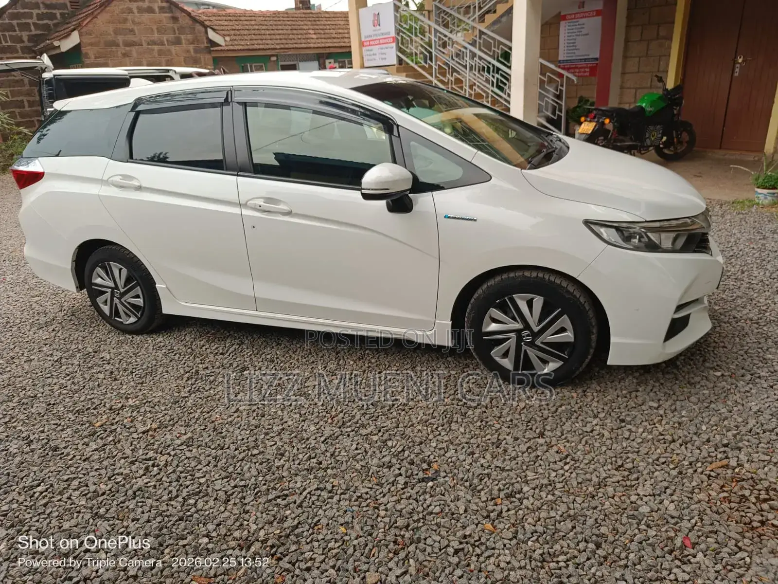 Honda Fit Shuttle 1.5 Hybrid 2WD 2018 White