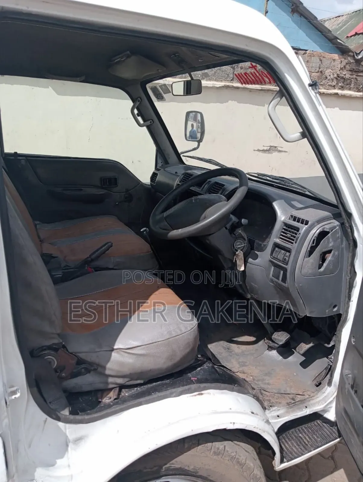 Mitsubishi Delica 2006 White
