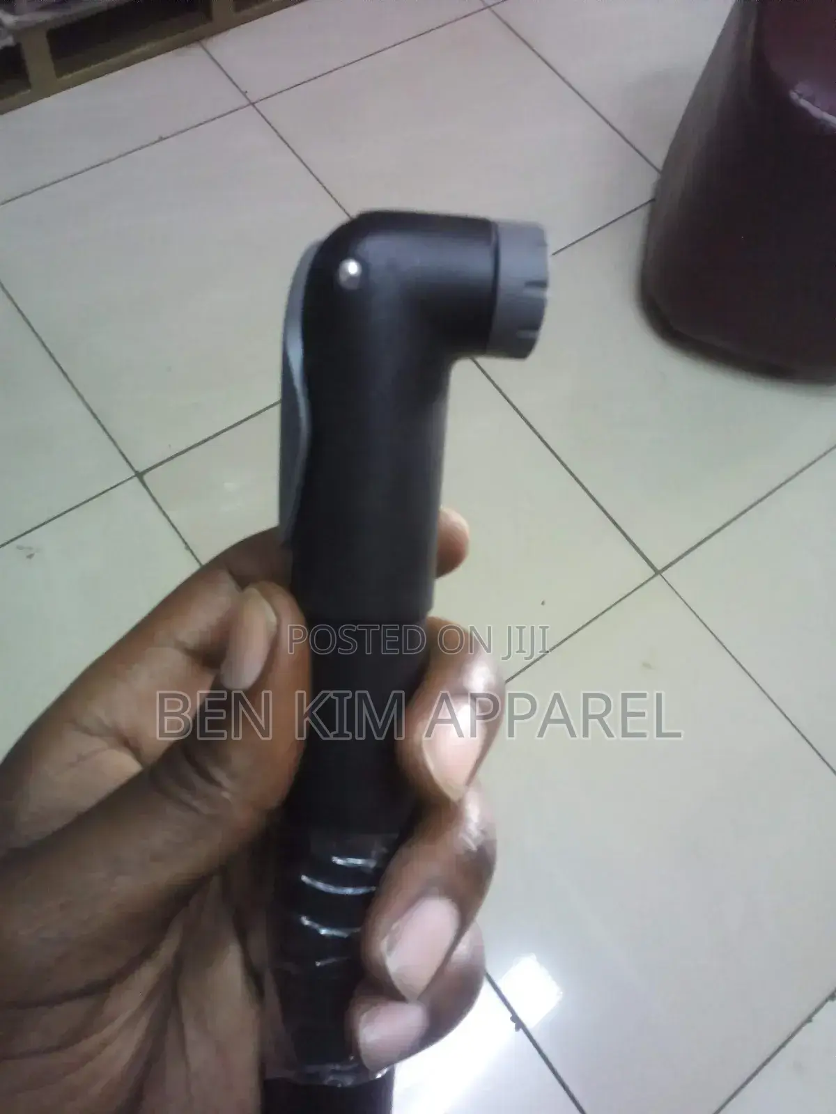 Universal Lock Unlock Bike Pump Black 24cms, 105gms All Valves Fit.