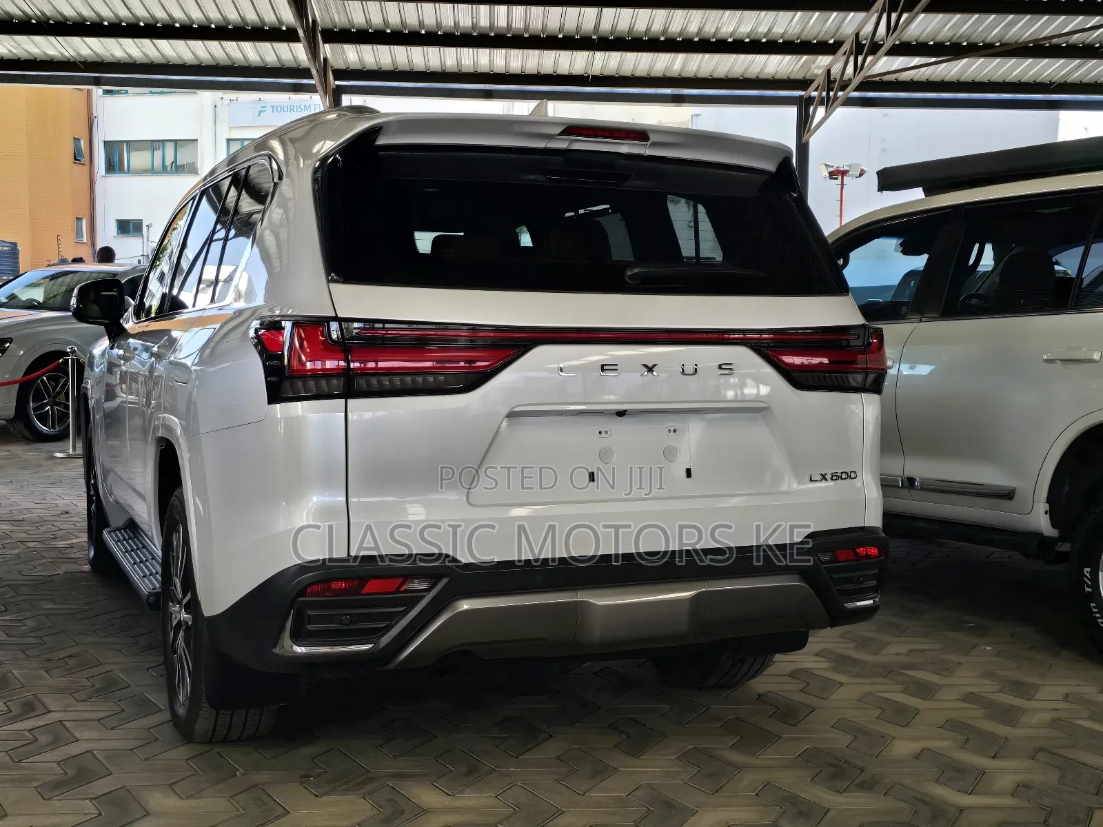 Lexus LX LX 600 2023 White