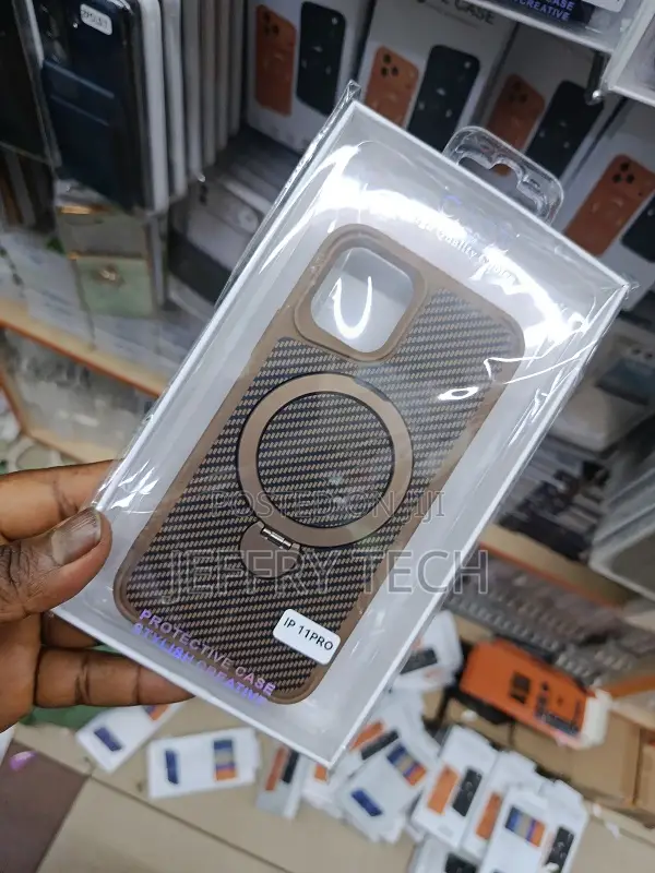 Carbon Fiber Texture Magnetic Ring for the Apple iPhone 11 Pro.