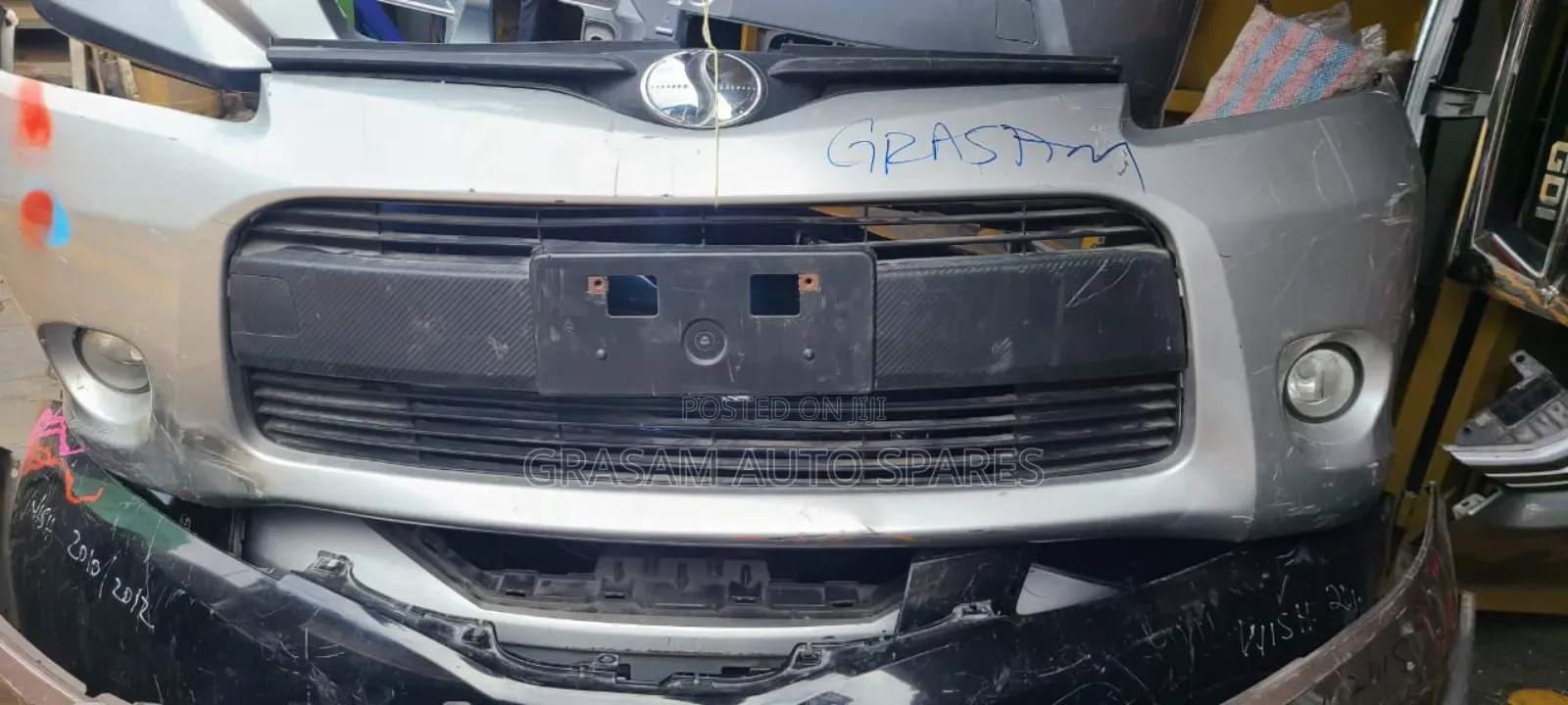 Toyota Sienna 2012 Bumper