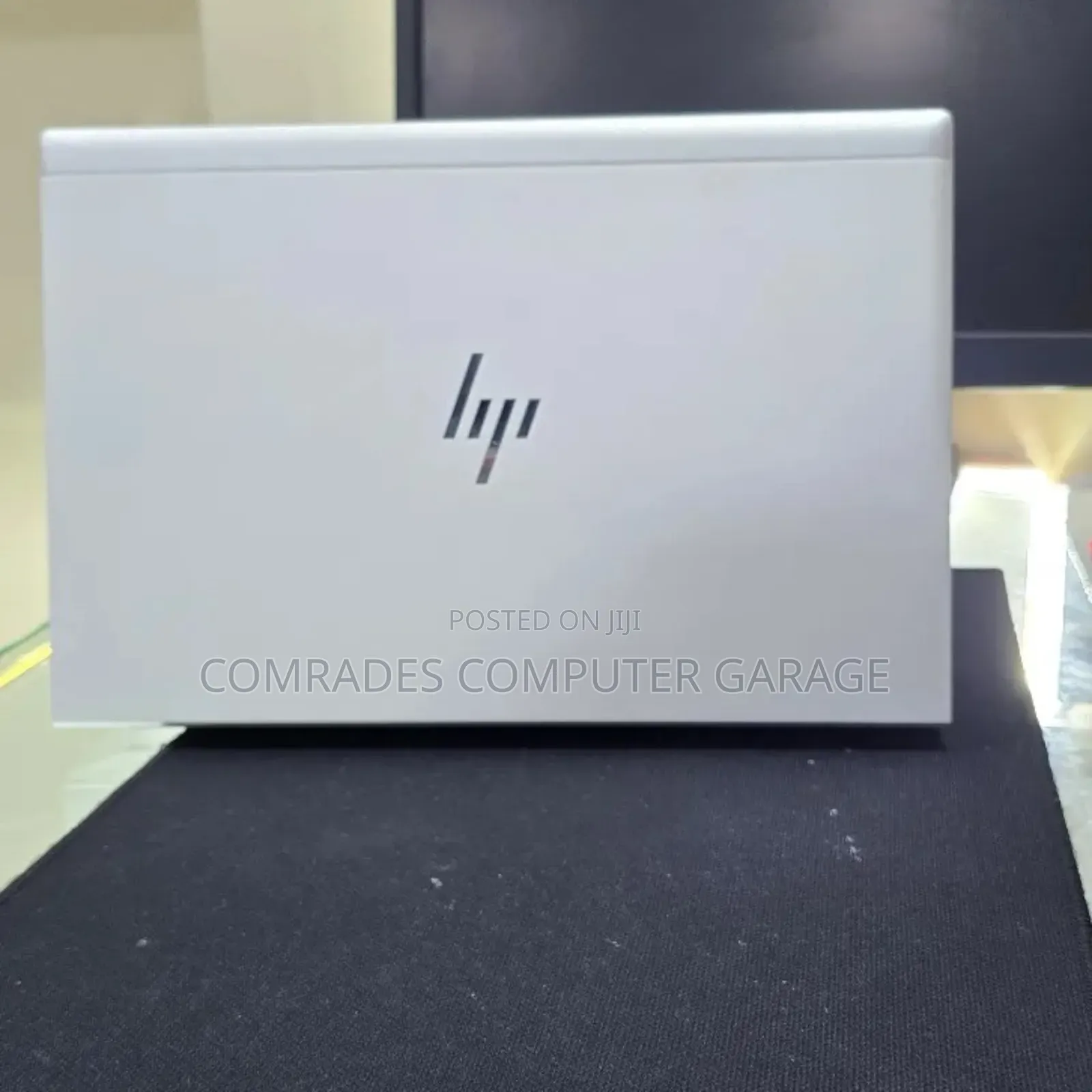 Laptop HP EliteBook 830 G8 8GB Intel Core i7 SSD 512GB