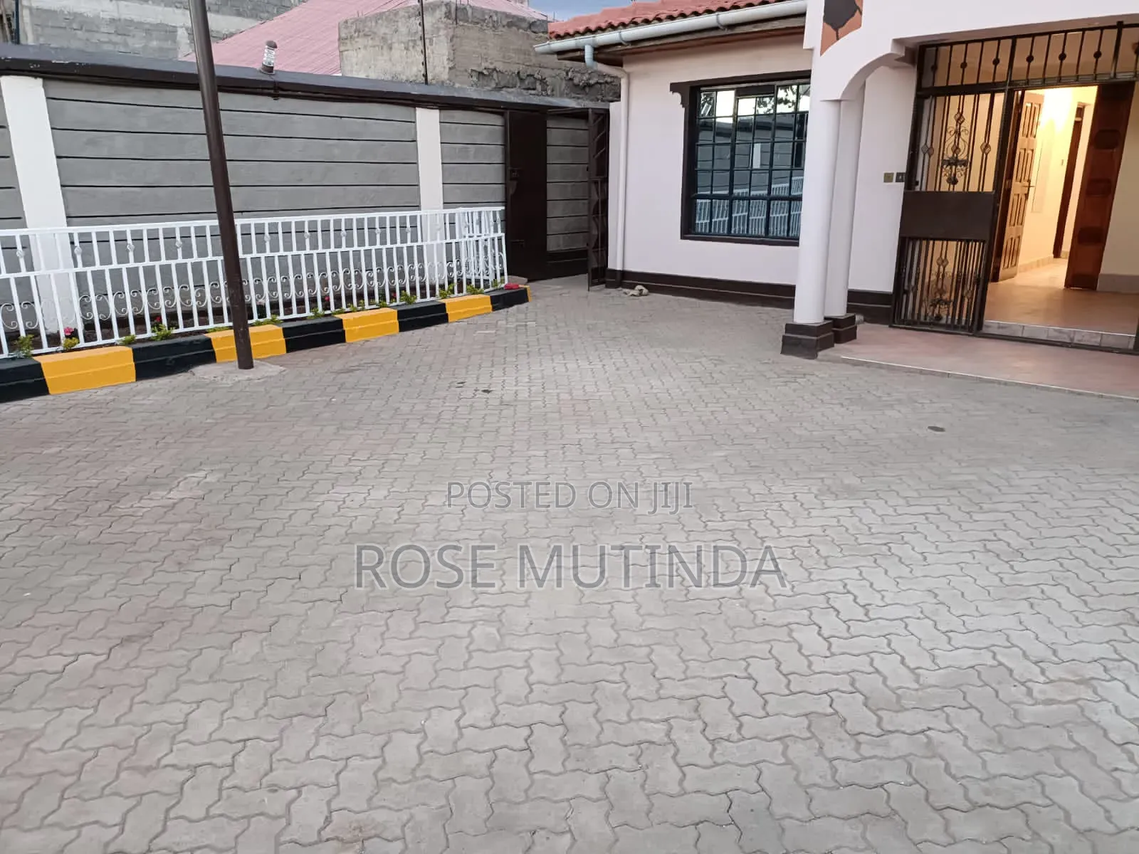 Furnished 9bdrm Bungalow in Kitengela for sale