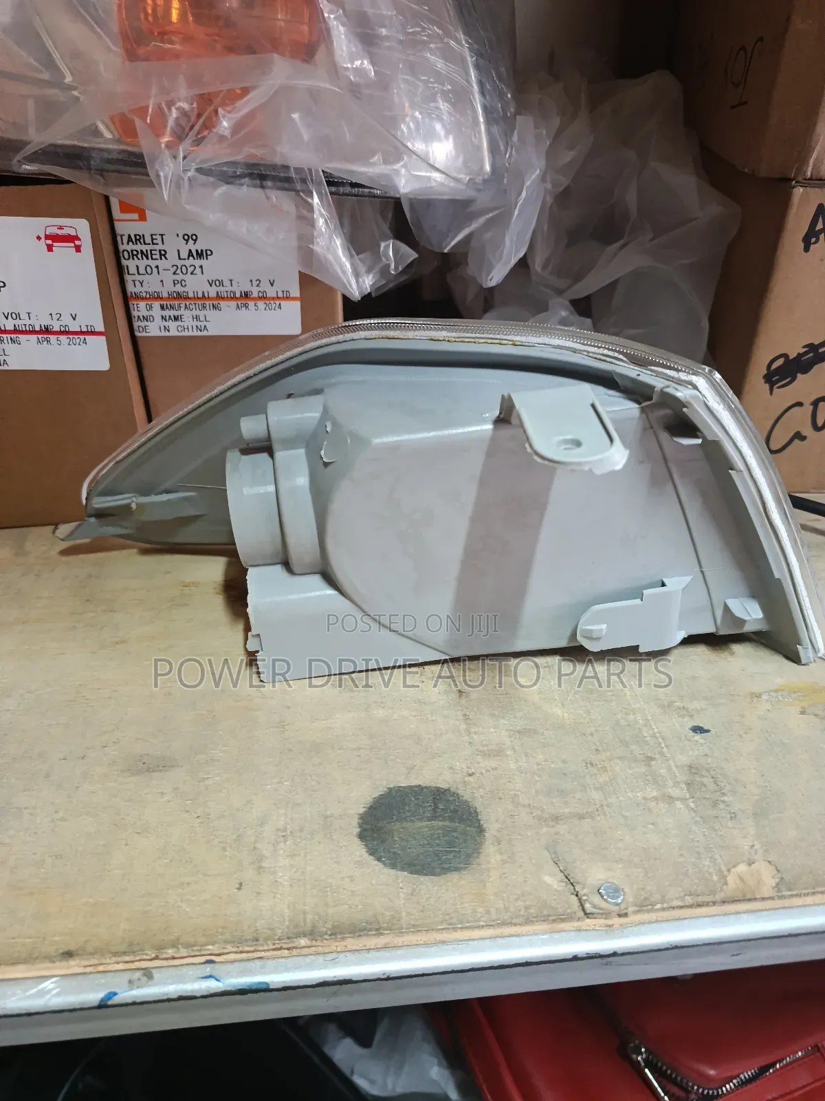 Corner Lamp Carina Ti