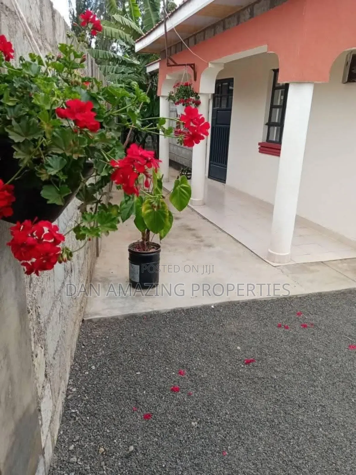 3bdrm Bungalow in Kaurrai, Matasia for sale