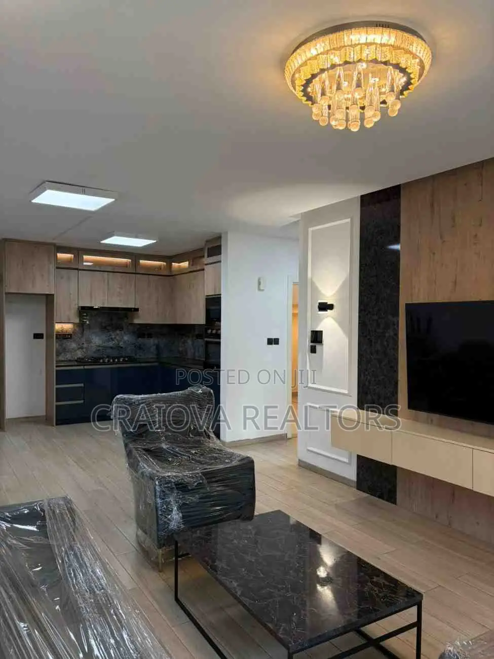 3bdrm Duplex in Valley Arcade for sale