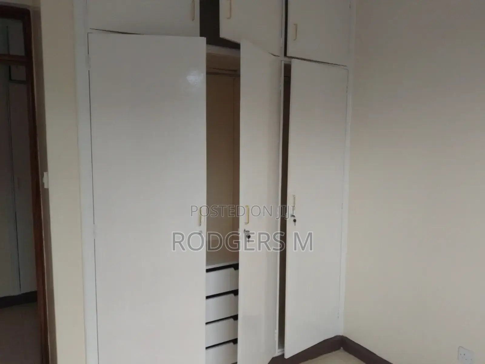 3bdrm Block of Flats in Raphta Road Area for rent