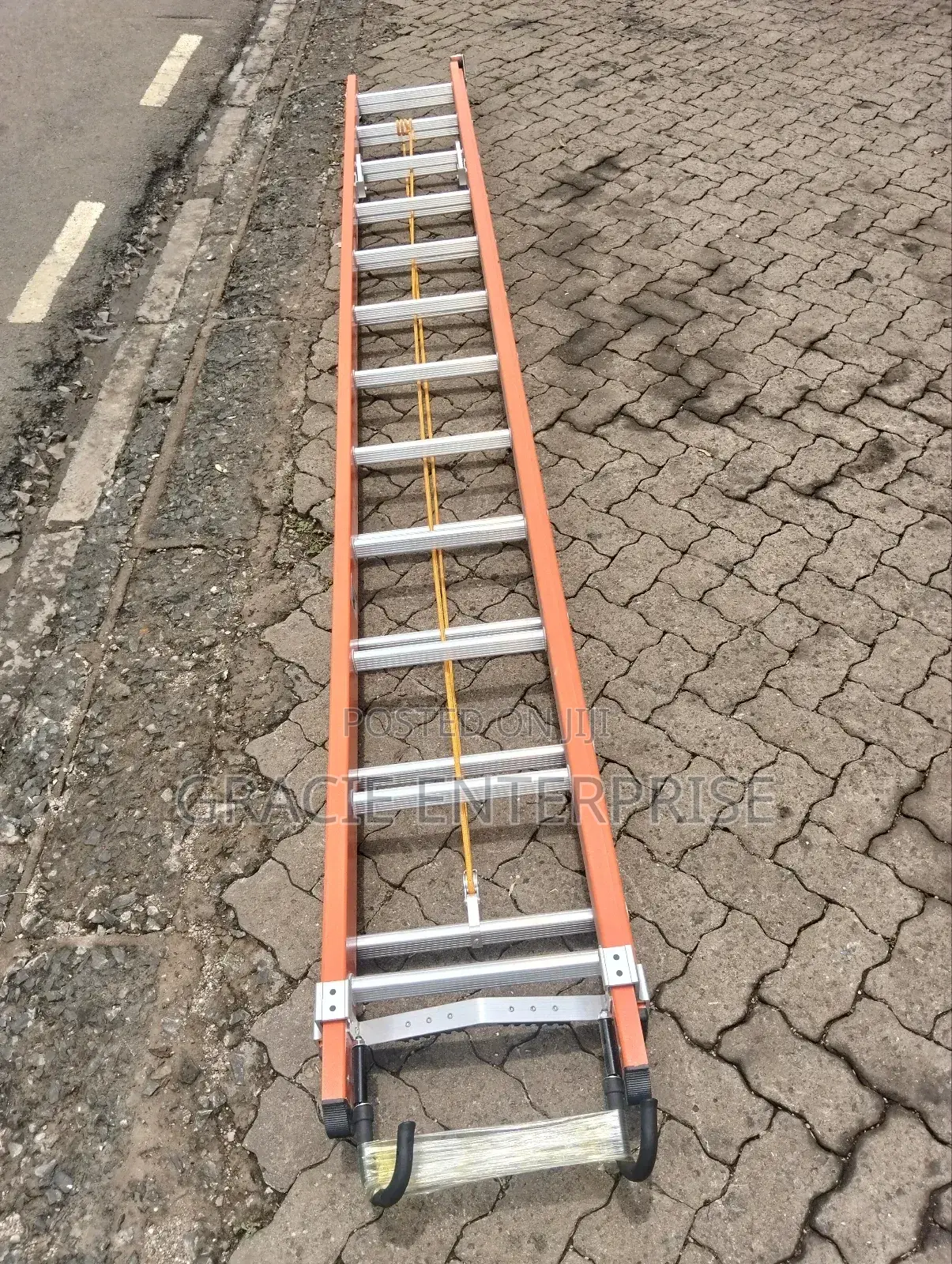 Glass Fibre Ladder/ Fibreglass Ladder
