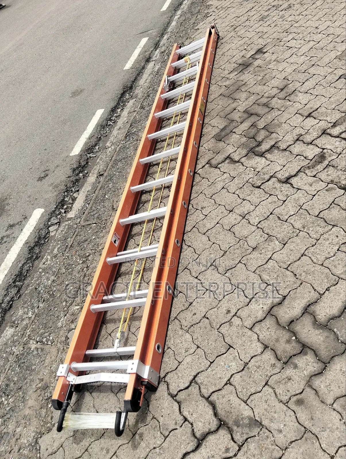 Glass Fibre Ladder/ Fibreglass Ladder