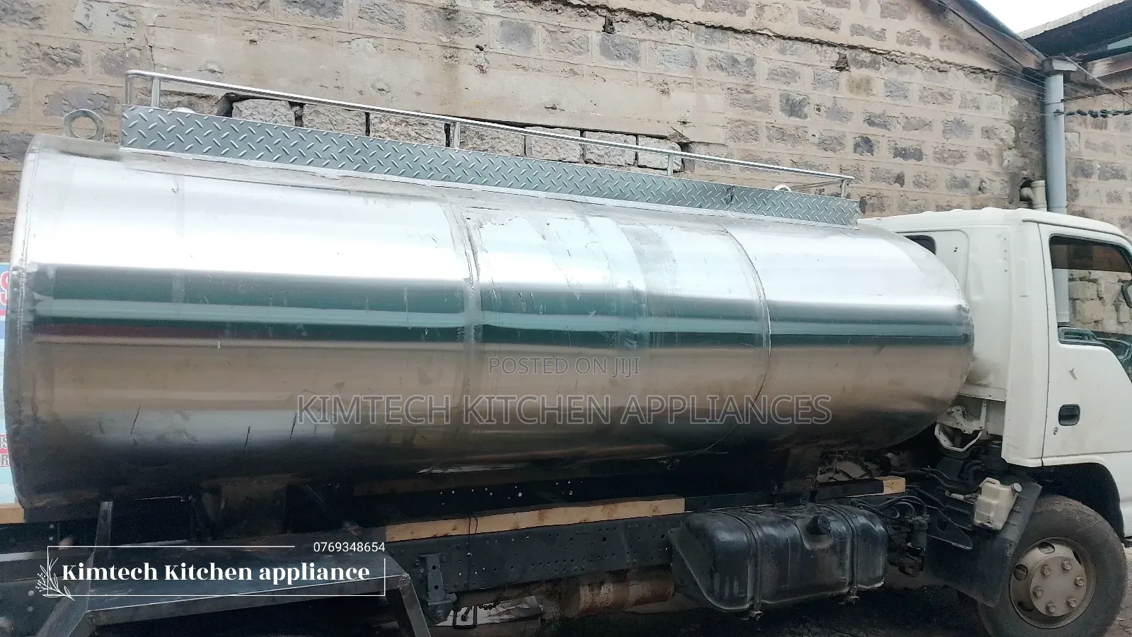 Stainless Steel Transportation Tank for Water, Milk and Petrol