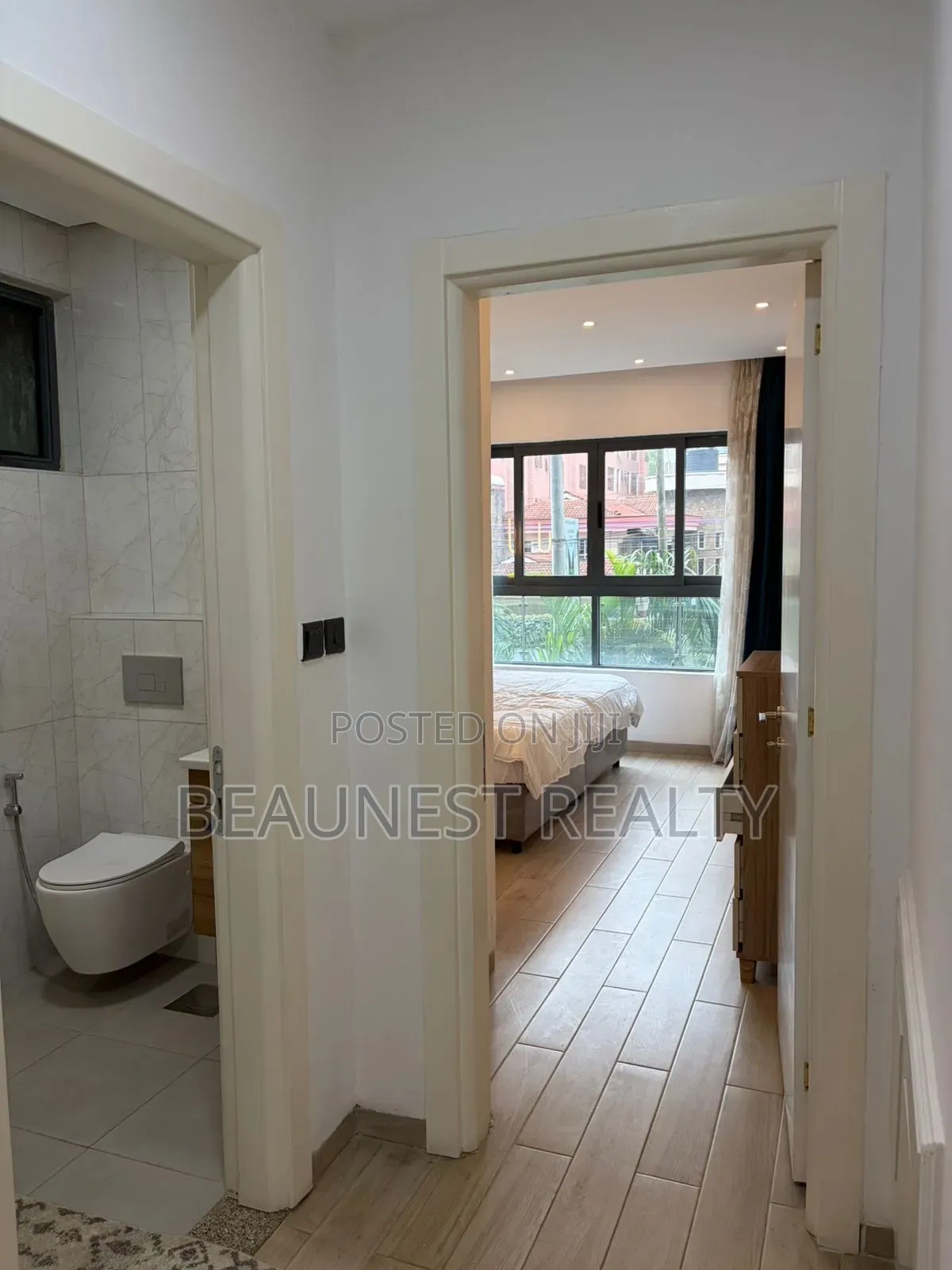 3bdrm Duplex in Valley Arcade for sale