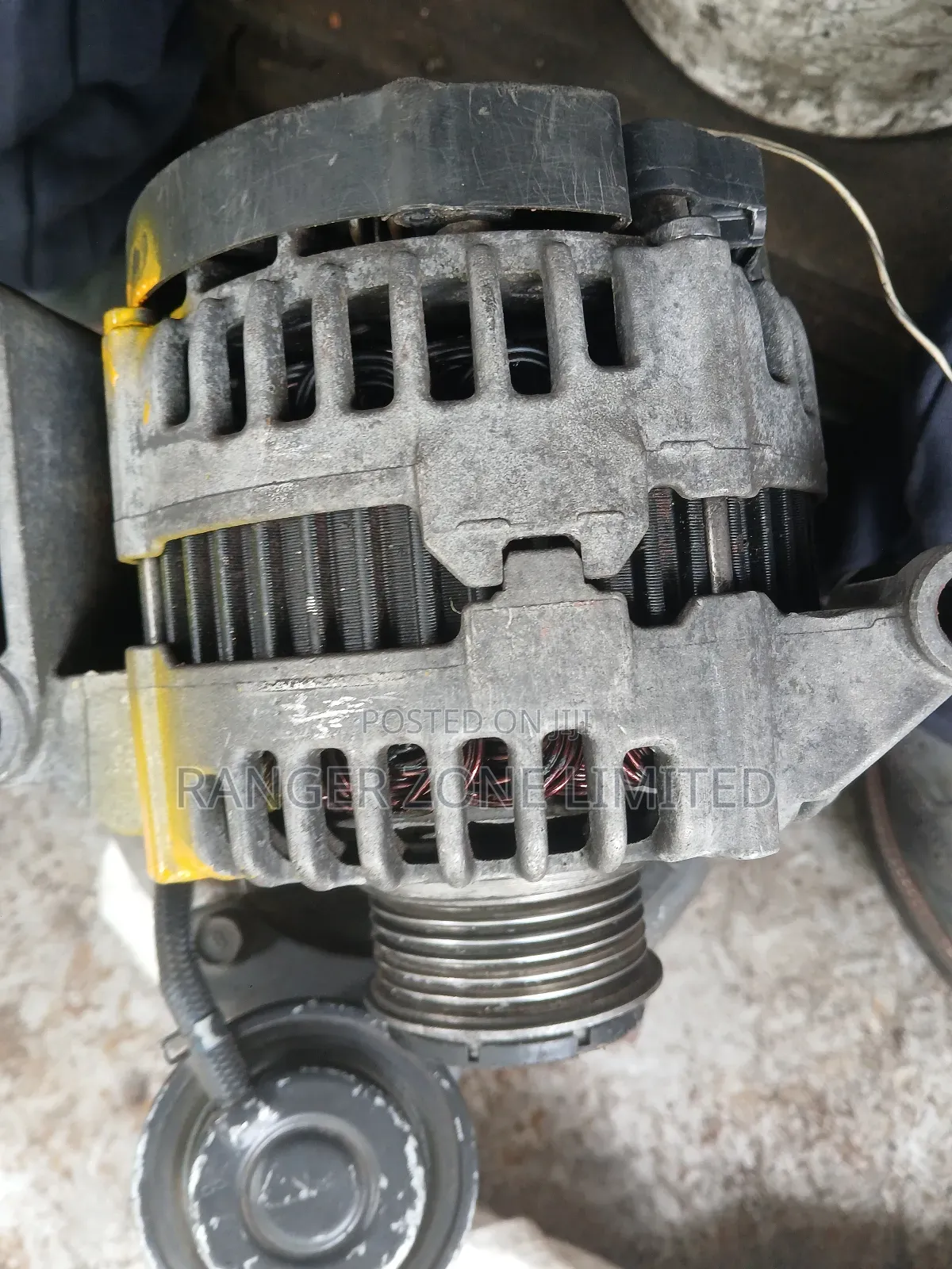 Mitsubishi Pajero Alternator
