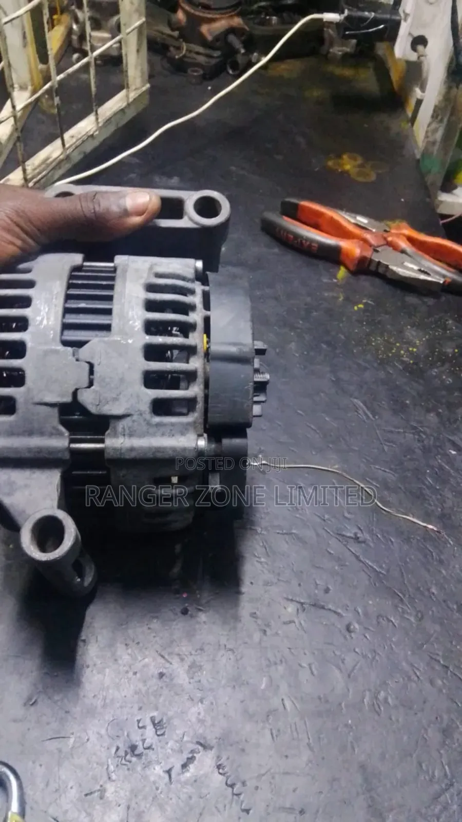 Mitsubishi Pajero Alternator