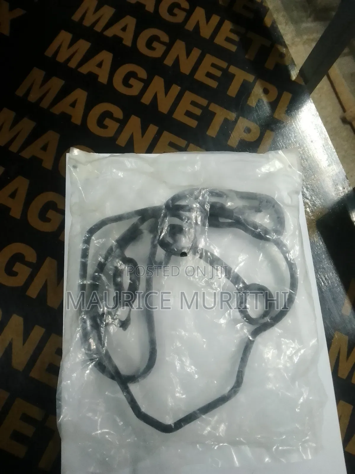 Top Cover Seal Nissan Hr12
