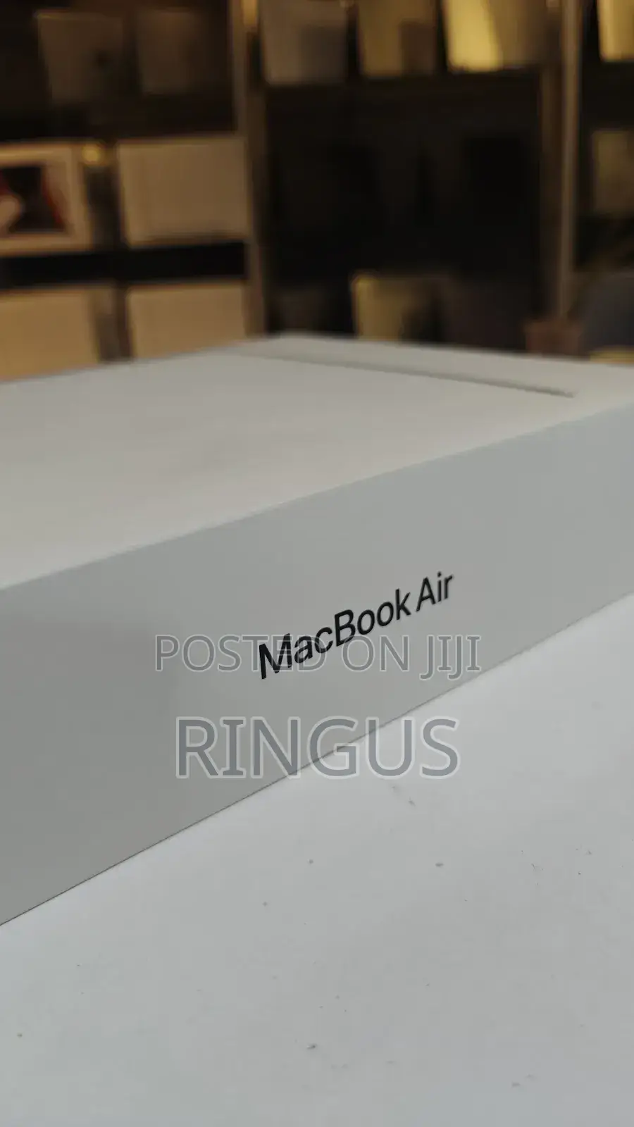 New Laptop Apple MacBook Air 2025 M4 13-inch 16GB Apple M4 SSD 256GB