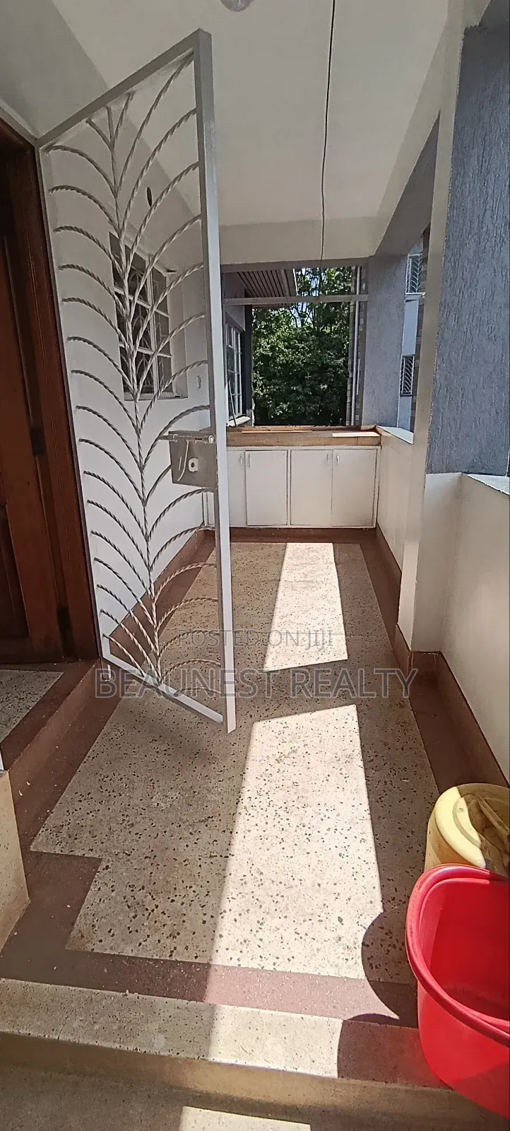 2 Bedroom Apartment Office
