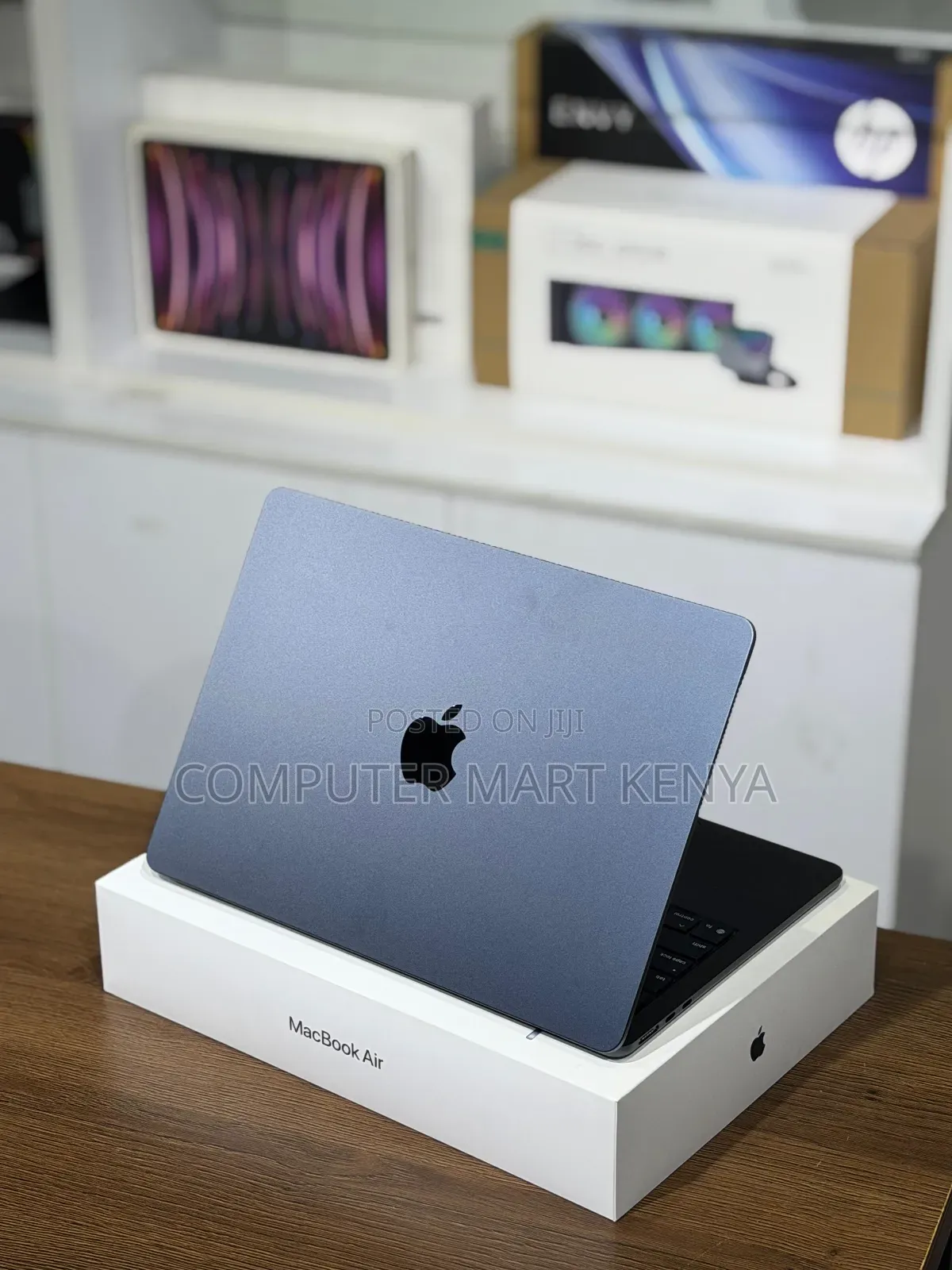 New Laptop Apple MacBook Air 2025 M4 16GB Apple M4 SSD 512GB