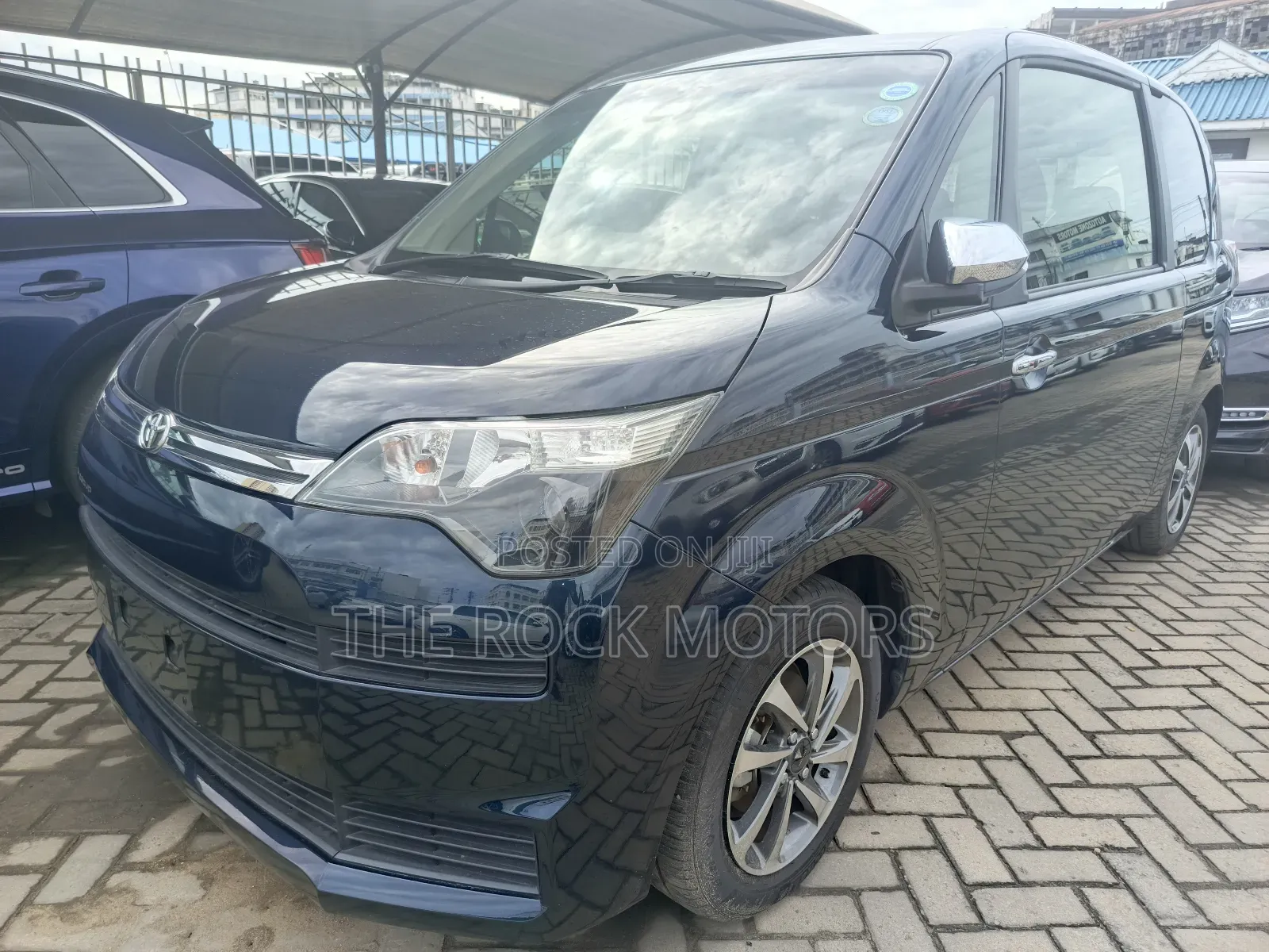 Toyota Spade 2019 Blue