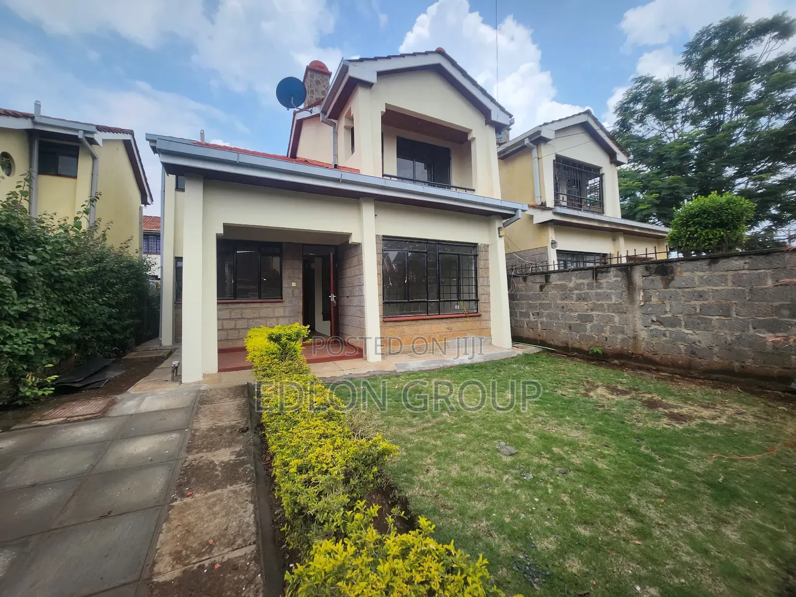 4bdrm Maisonette in Zimmerman for sale