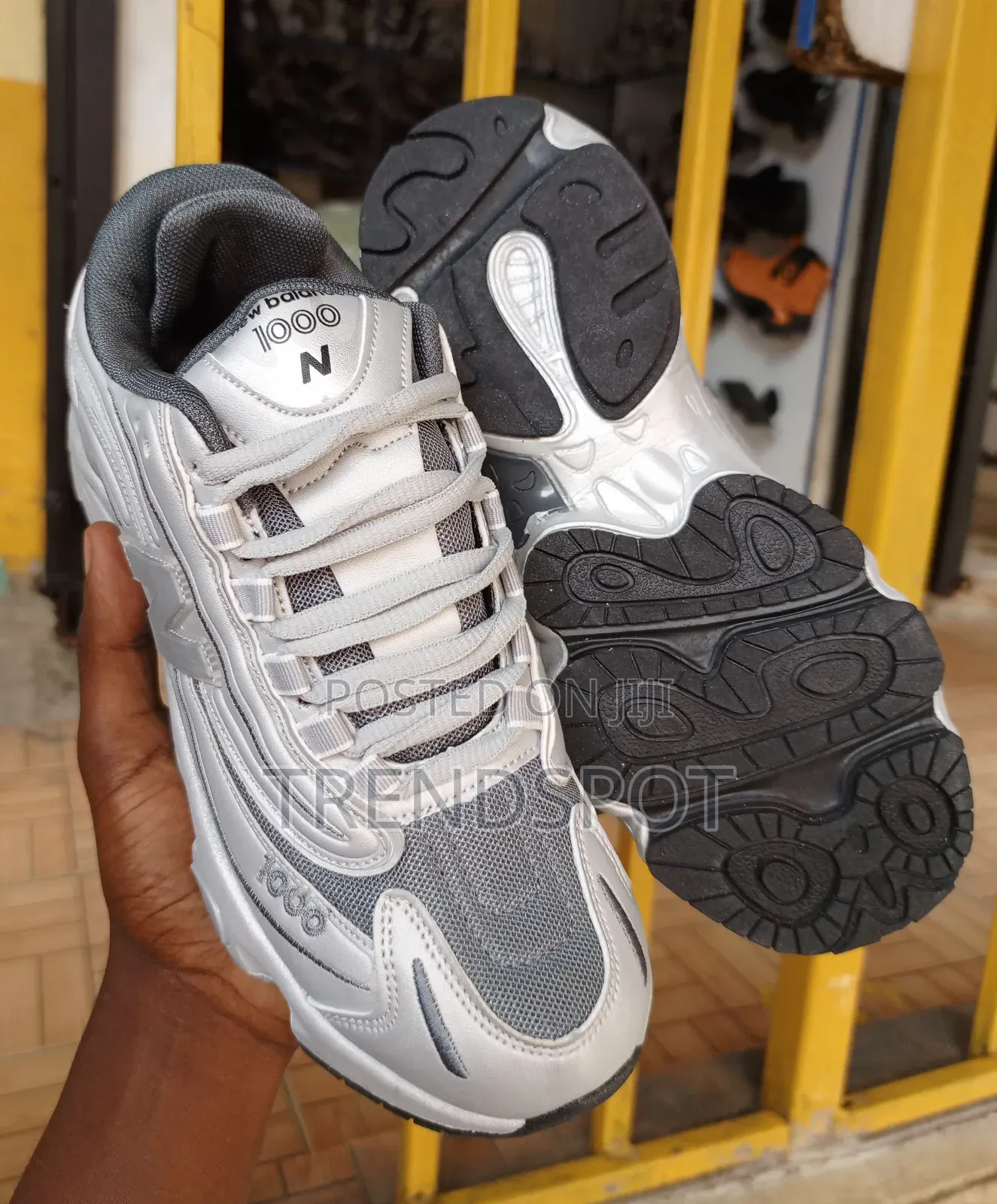 New Balance 1000 Grey