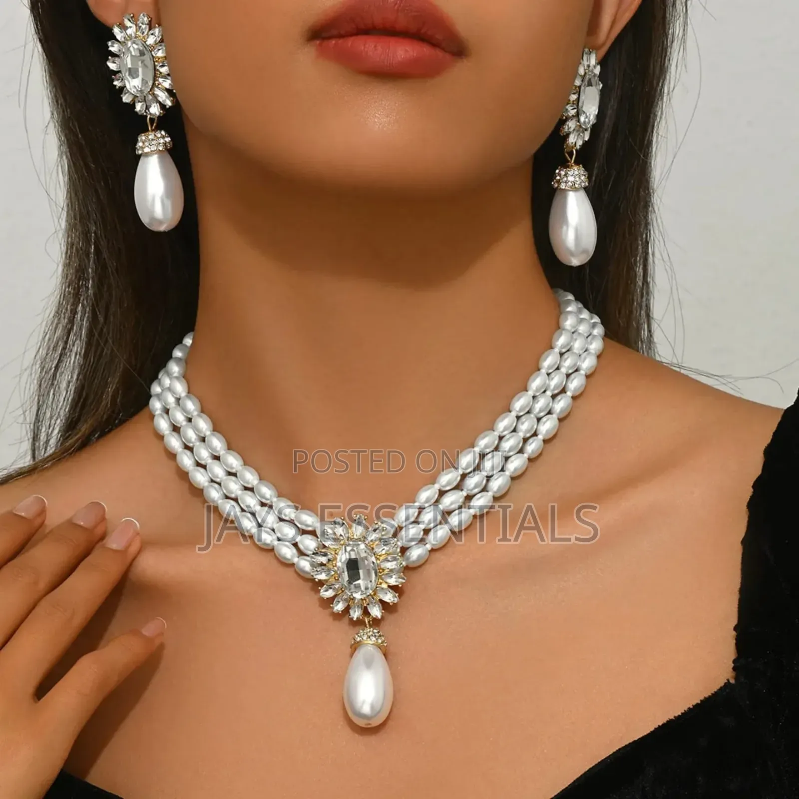 Elegant Pearl Jewelry Sets