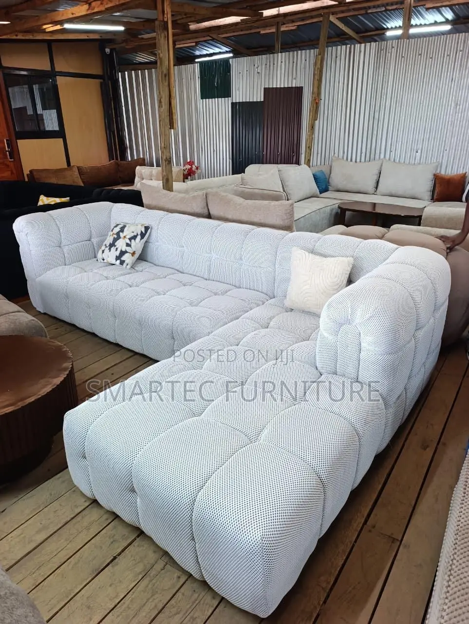 Creamy Bubble L Seat 6 Seater