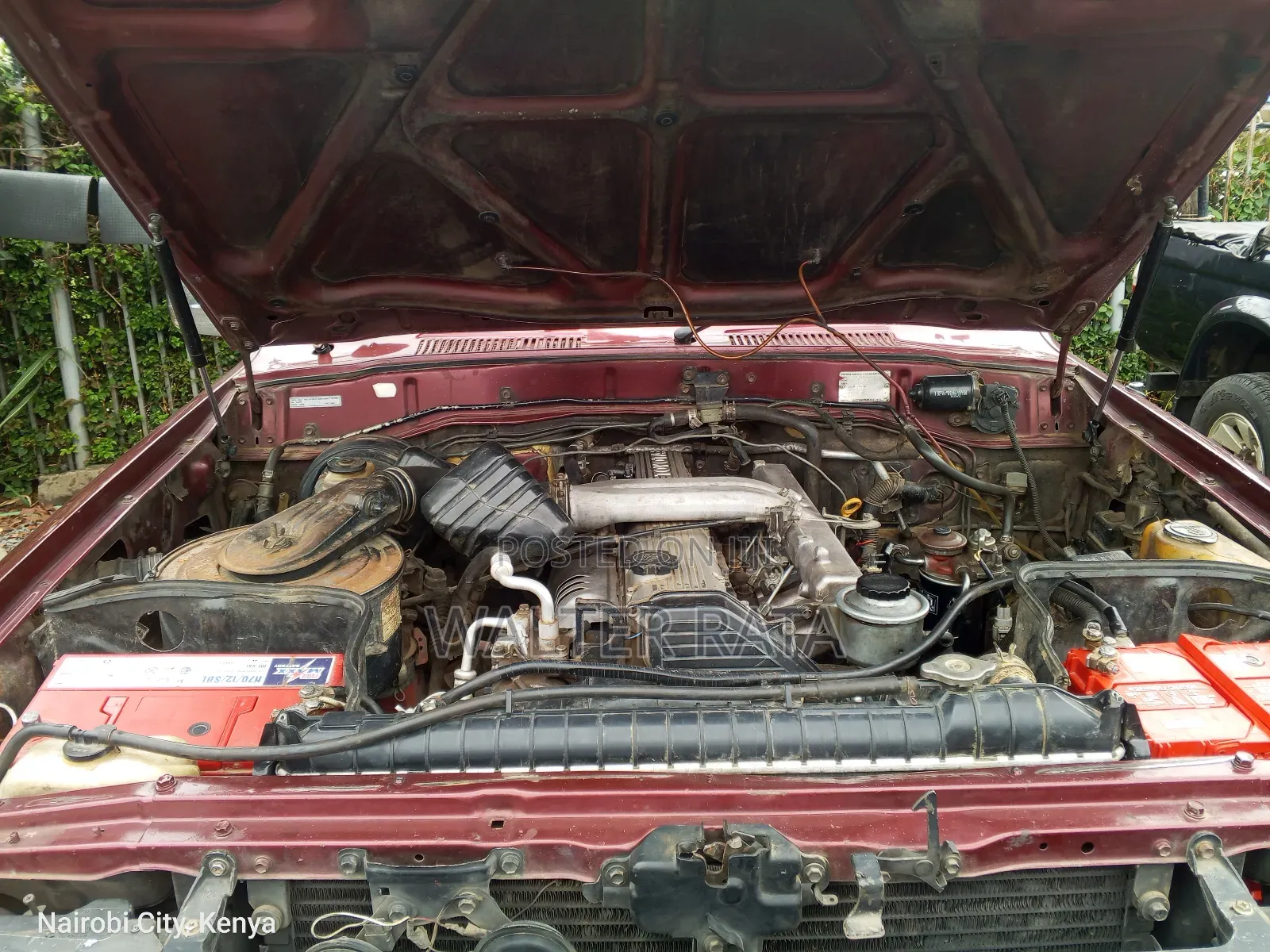 Toyota Land Cruiser 1998 Red