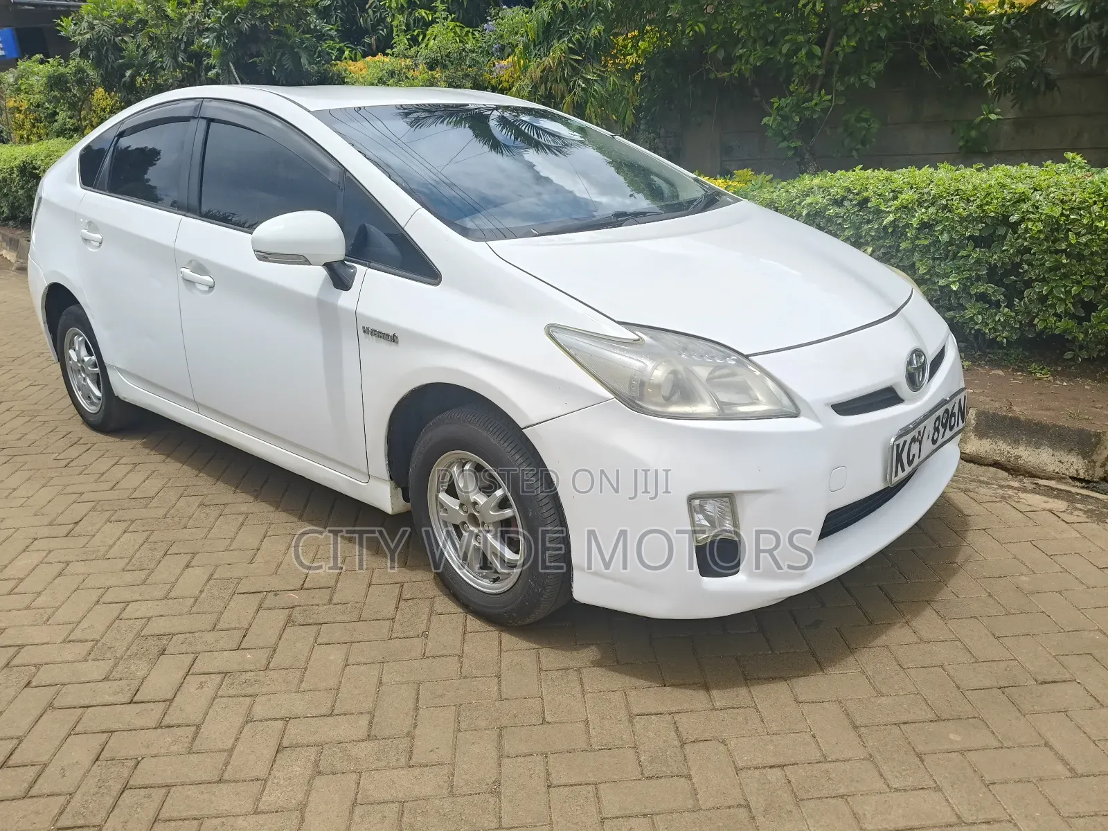 Toyota Prius 2012 White