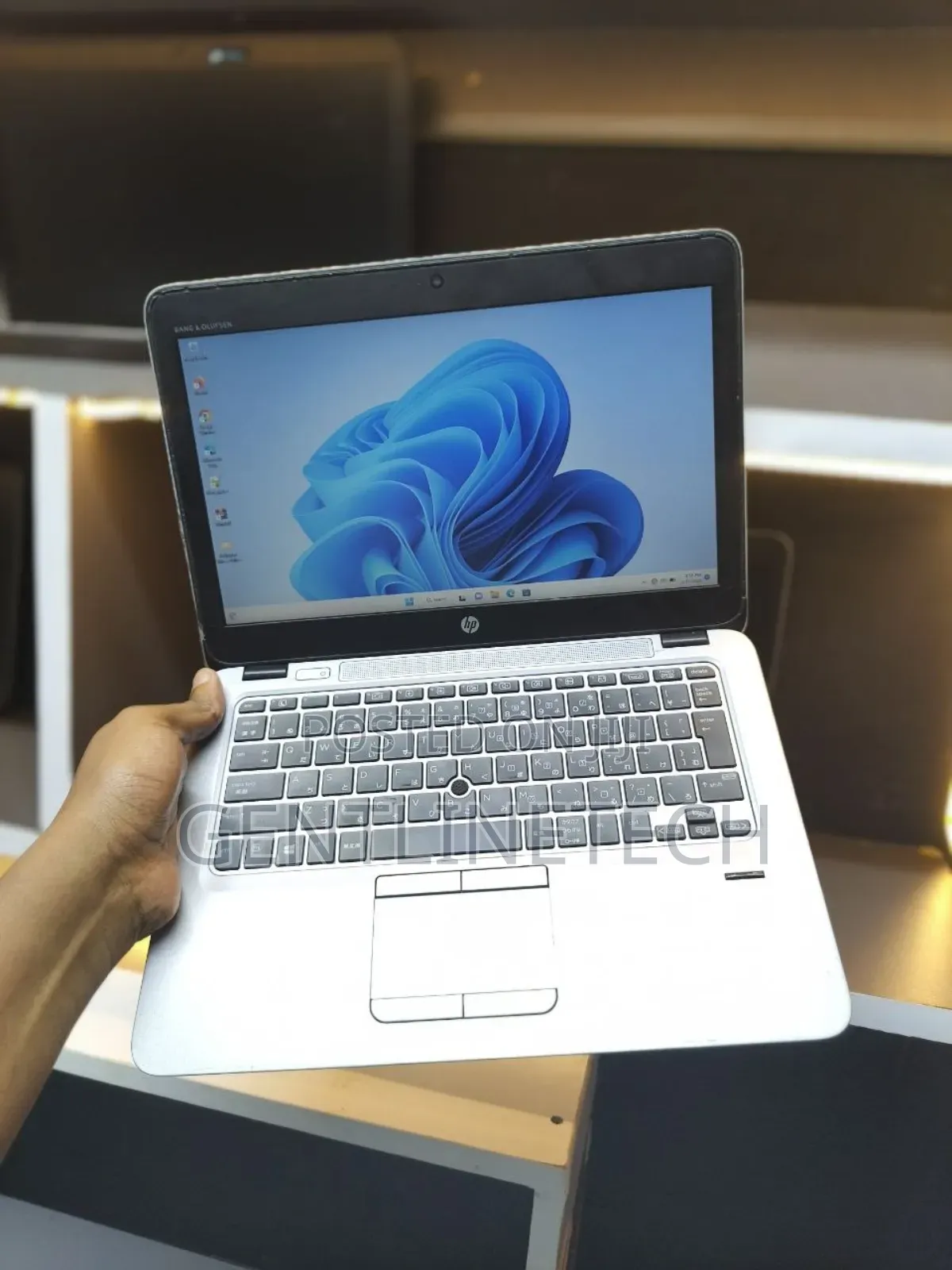 Laptop HP EliteBook 820 G3 8GB Intel Core i5 SSD 256GB
