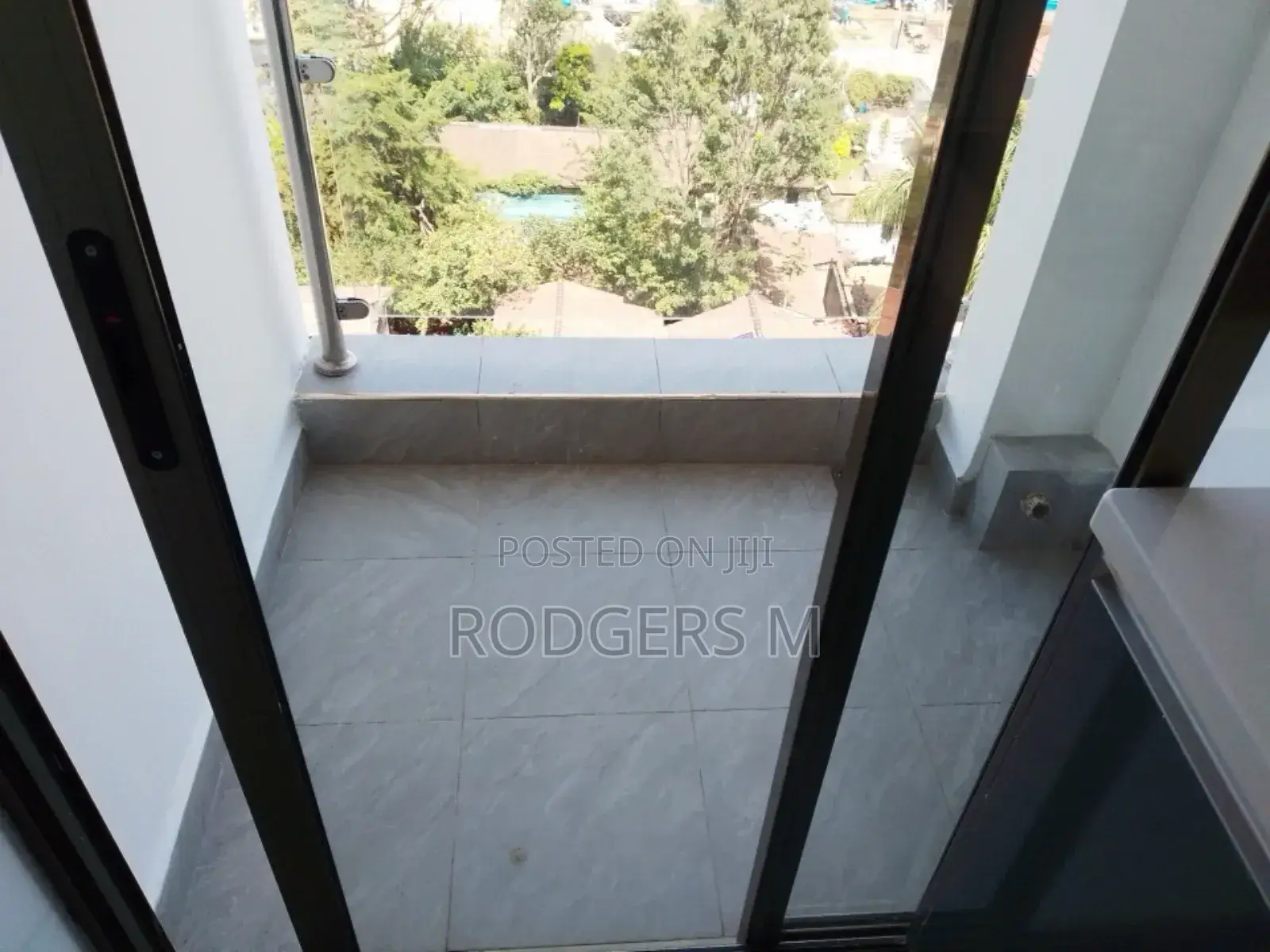 1bdrm Apartment in State House Area for rent