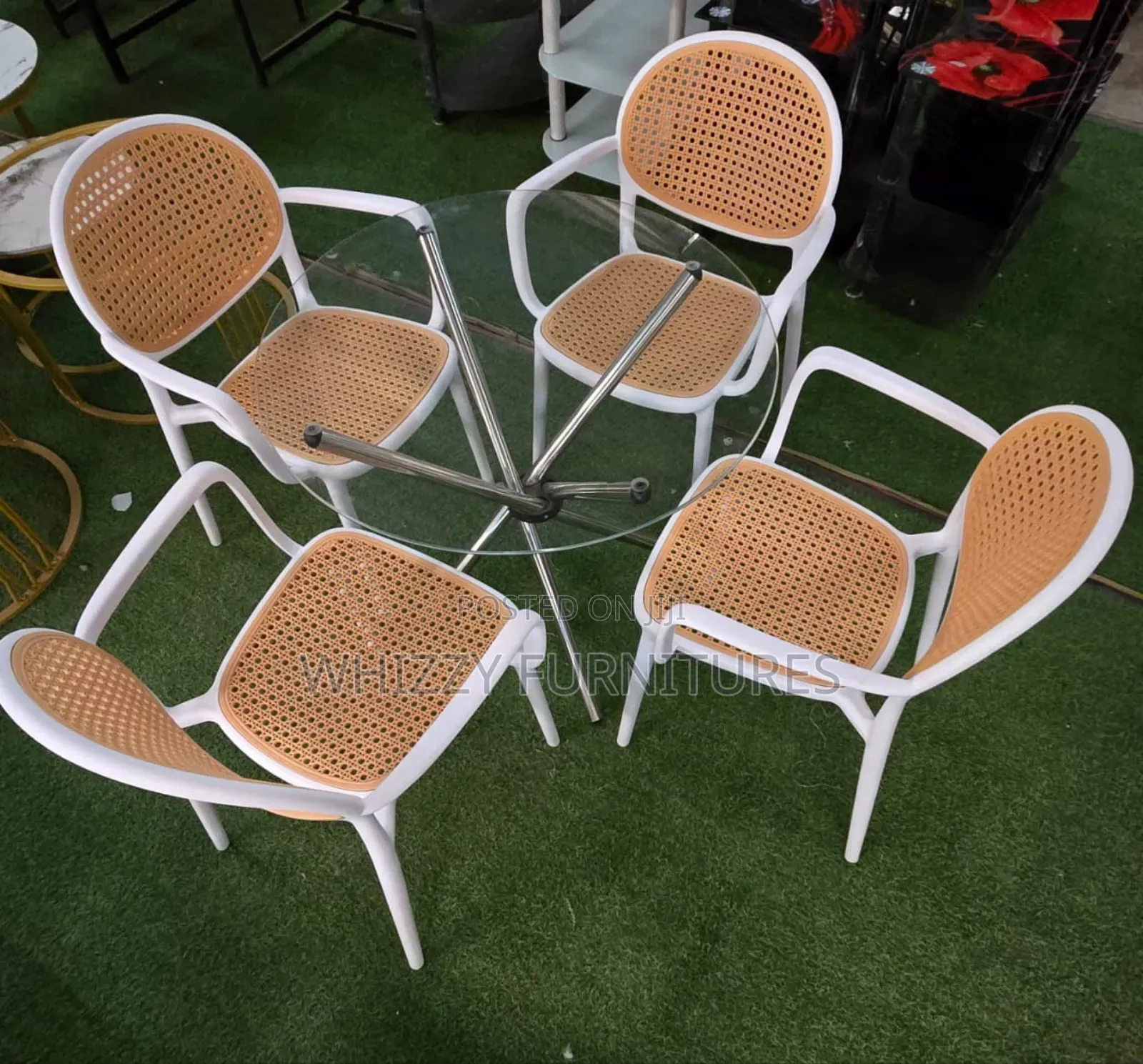 Stylish Outdoor Dining Set 4seater