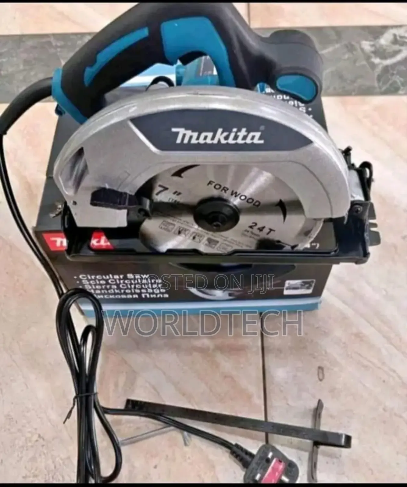 7" Makita Electric Circular Saw