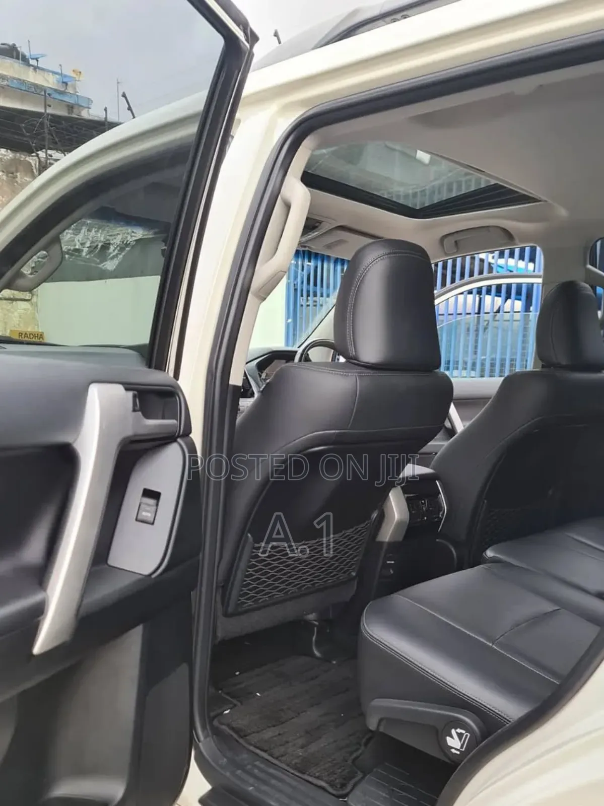 Toyota Land Cruiser Prado 2.8 2019 White
