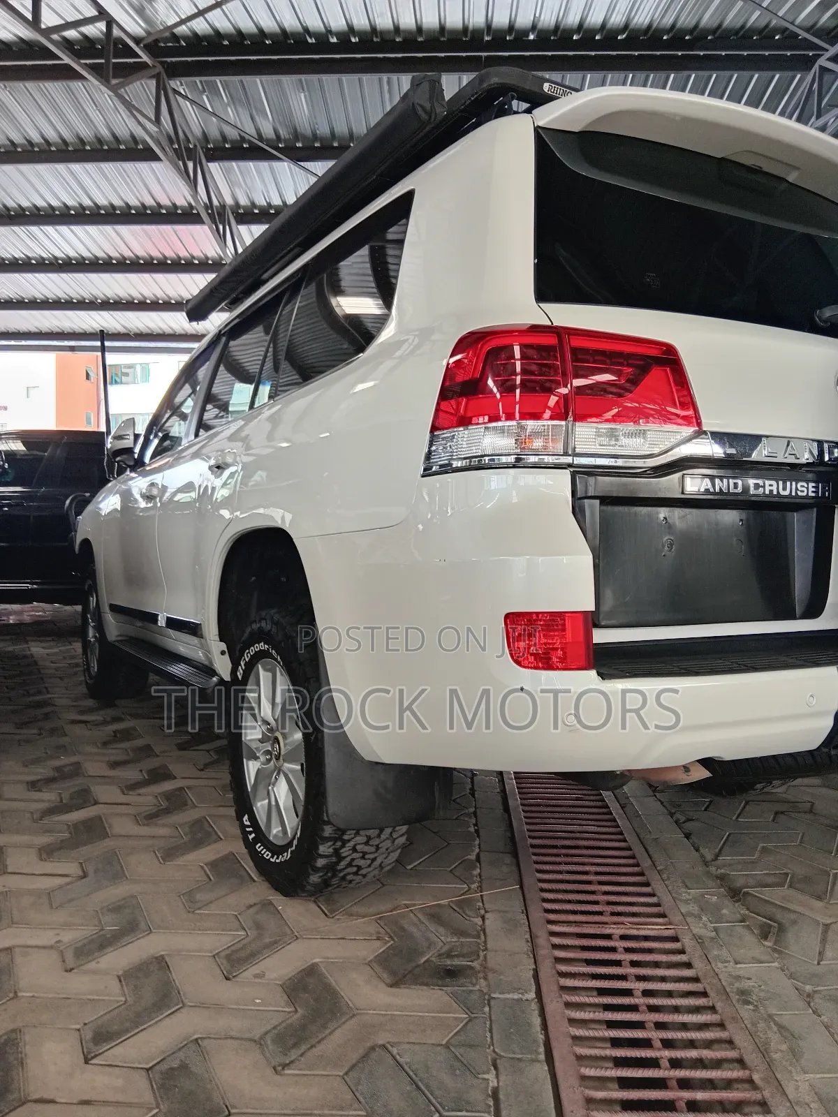Toyota Land Cruiser 2020 White