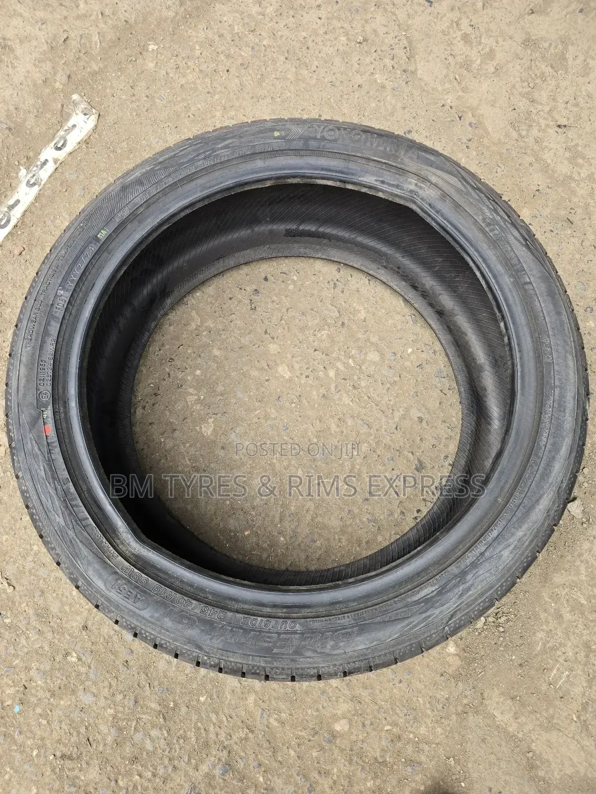 245 /40 R19 Yokohama Tyres (Blueearth Gt)