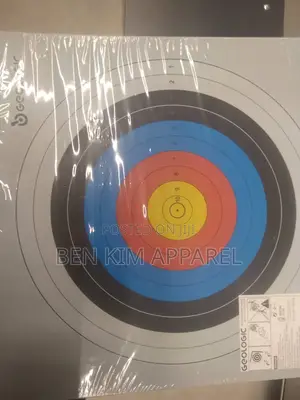 67cms by 67cms Soft Foam Sharp Arrows Free Standing Archery Target