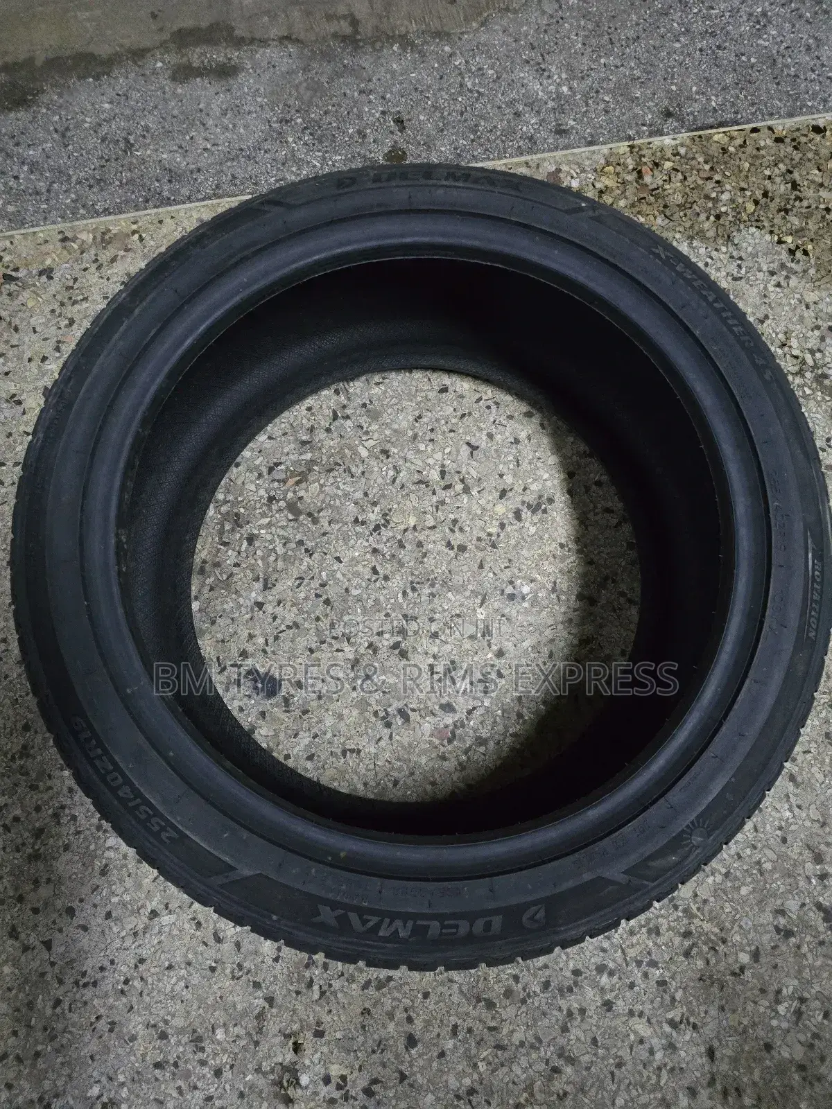 255 /40 R19 Delmax Tyres.