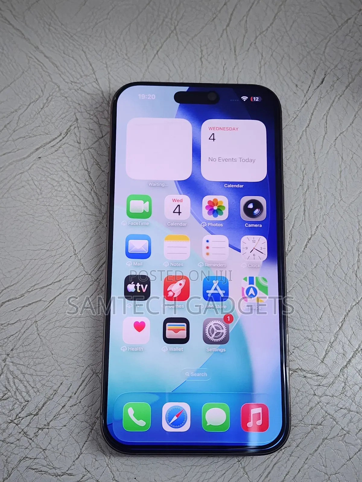 Apple iPhone 16 Pro Max 256 GB Gold