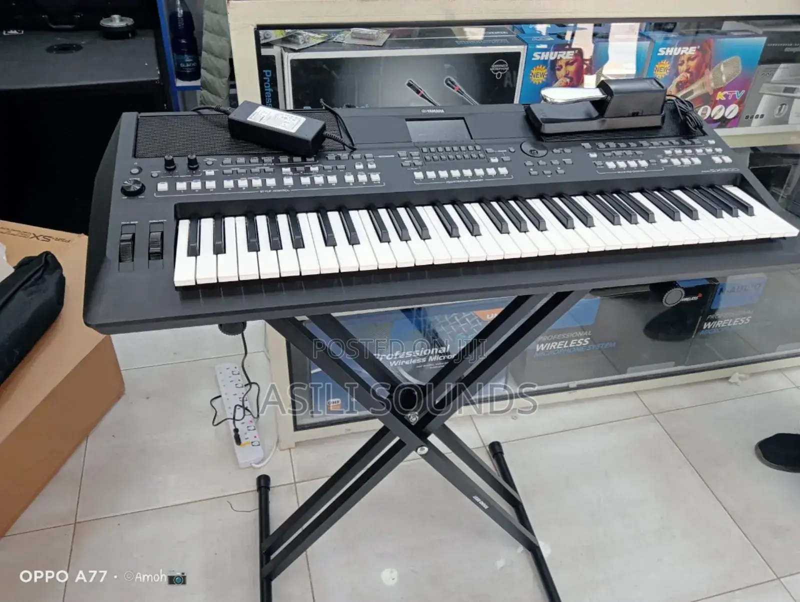 Yamaha 61 Key Professional Keyboard Sx 600