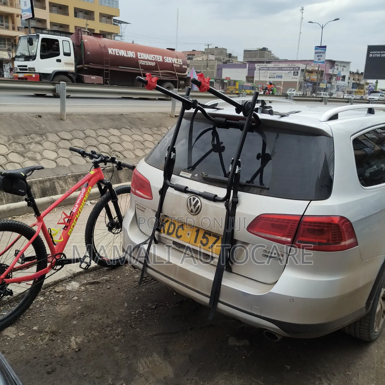 Universal 3 Bike Car Carrier Stand